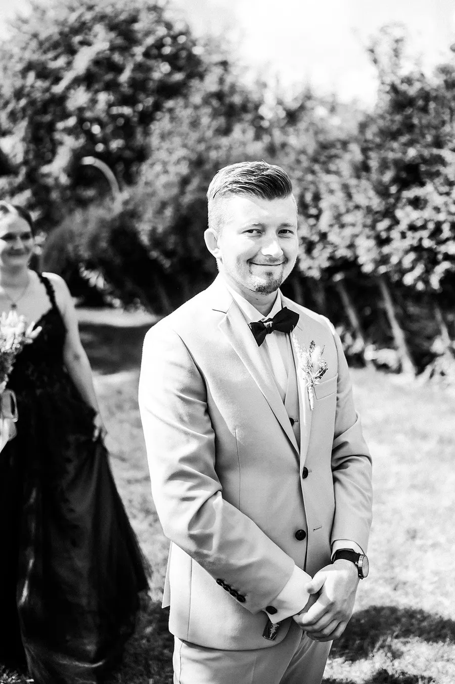 First Look von Bere und Francisco vor der freien Trauung, Bild 1