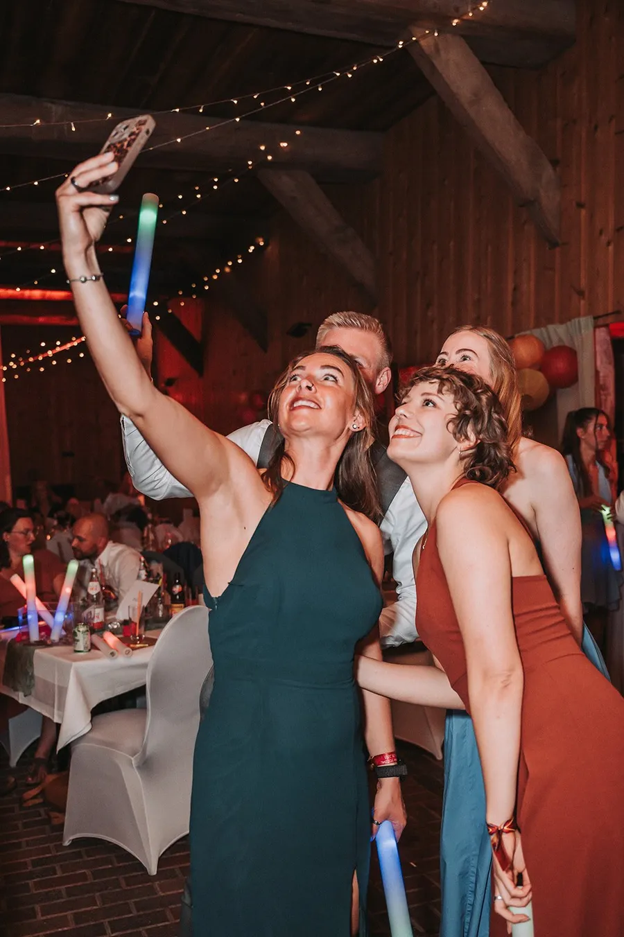 Ausgelassene Party bei der Hochzeit von Bere und Francisco, Bild 25