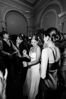 Party auf der Hochzeitsfeier bei einer Hochzeit in Lübeck