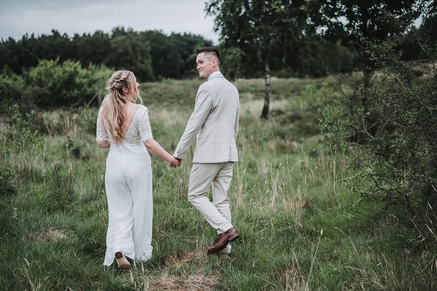 Brautpaarshooting von Lina und Johannes in der Dithmarscher Heide, Bild 16