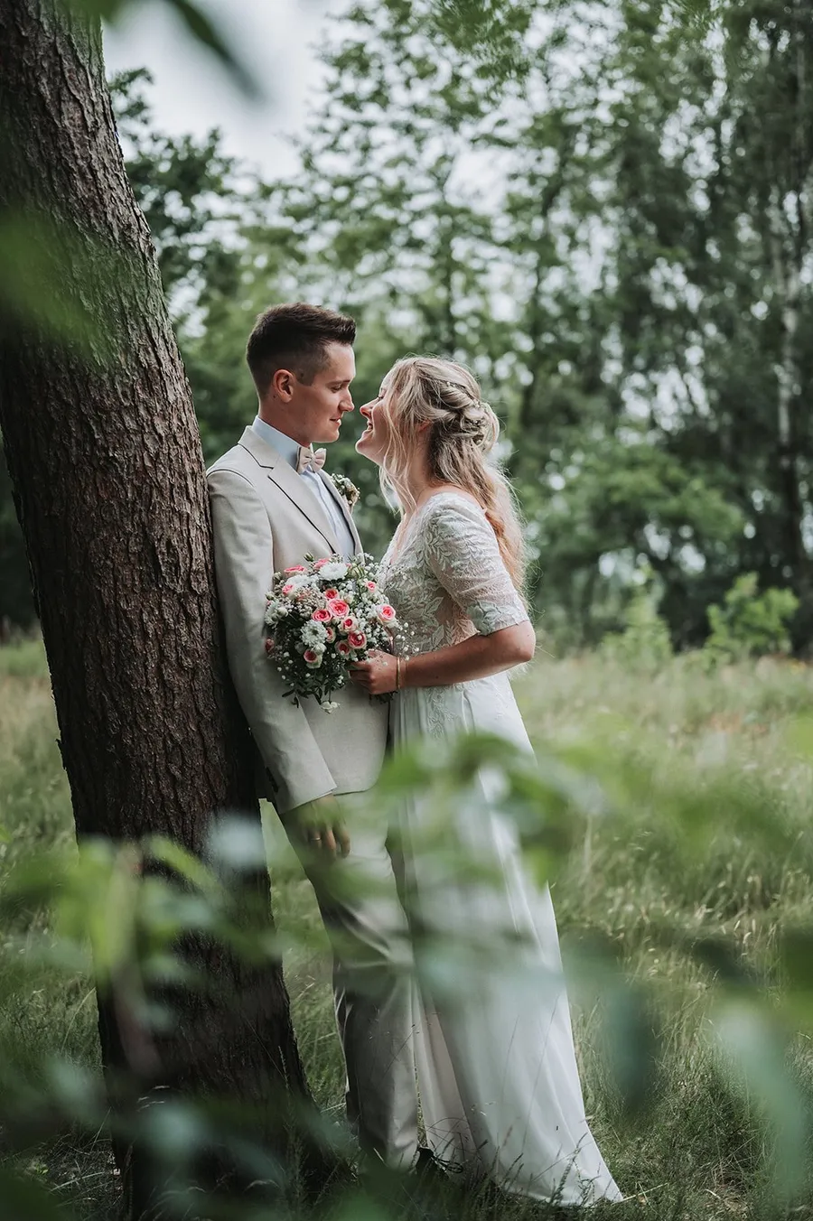 Brautpaarshooting von Lina und Johannes in der Dithmarscher Heide, Bild 21