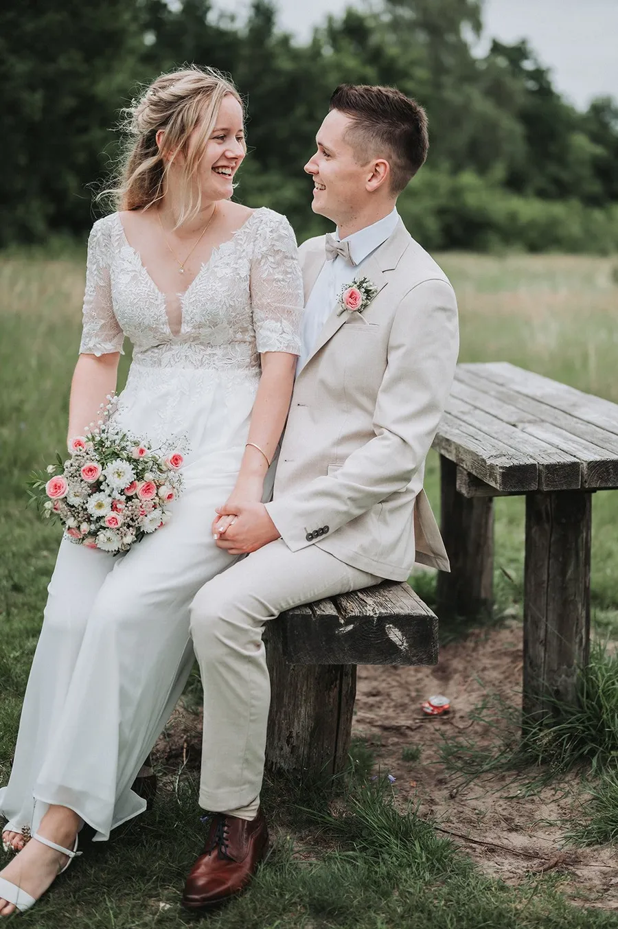 Brautpaarshooting von Lina und Johannes in der Dithmarscher Heide, Bild 24