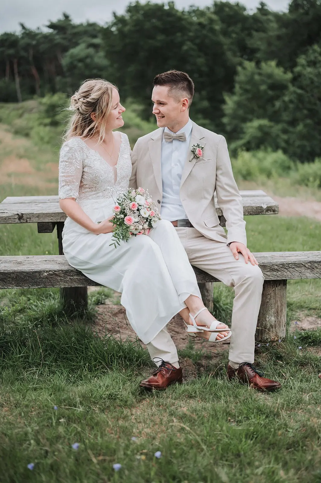 Brautpaarshooting von Lina und Johannes in Marne