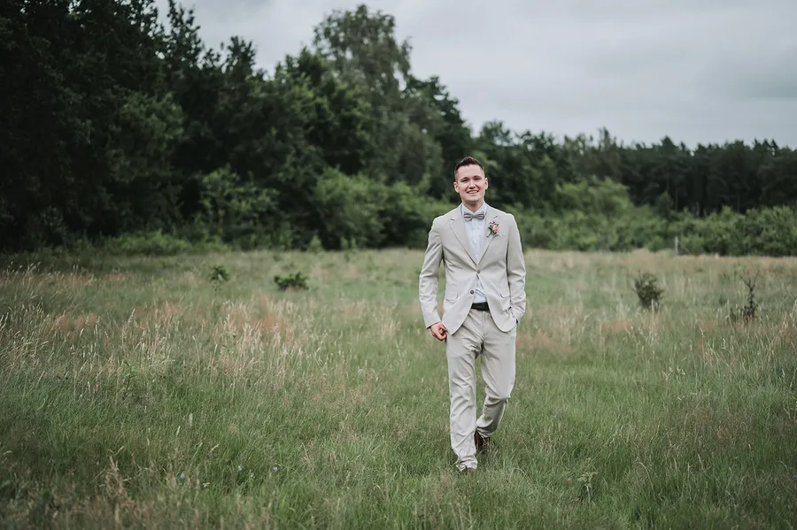 Brautpaarshooting von Lina und Johannes in der Dithmarscher Heide, Bild 27