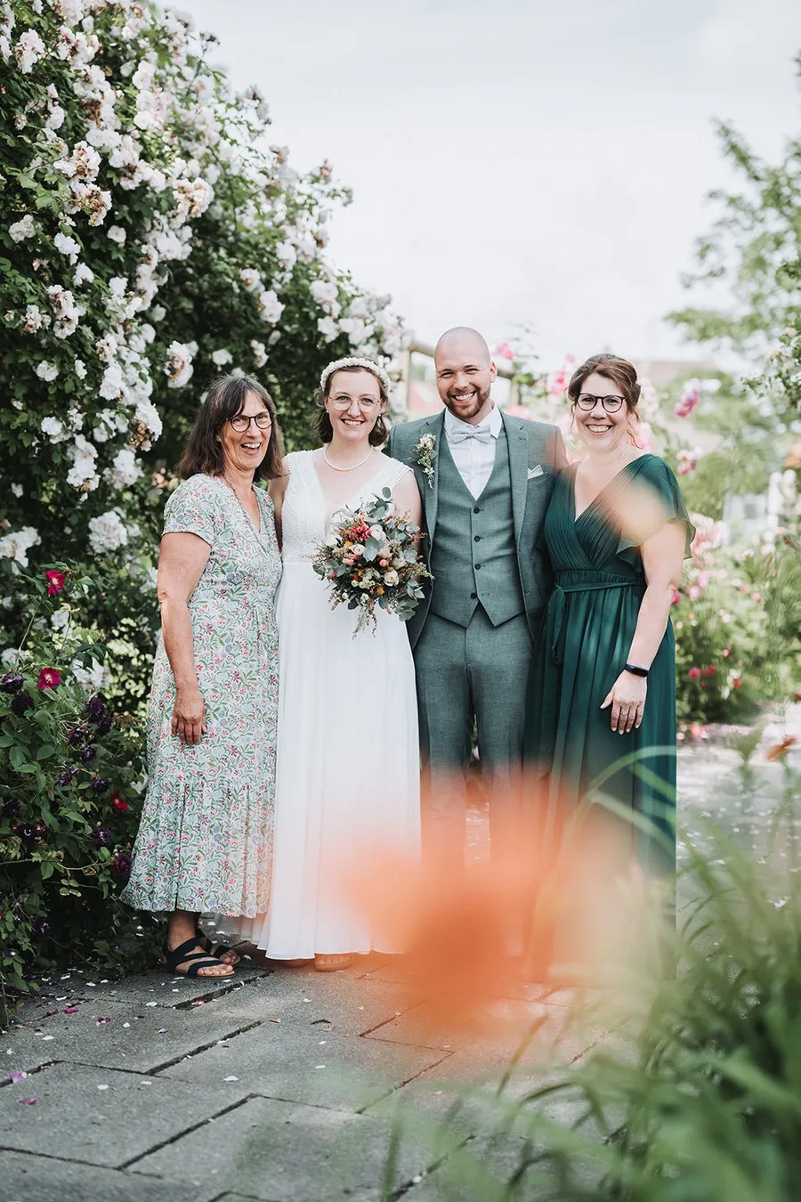 Familie und Freunde feiern die Hochzeit von Niko und Judith, Bild 15